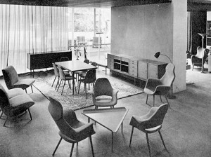  Arredi progettati da Charles Eames ed Eero Saarinen per il concorso "Organic Design in Home Furnishing" indetto dal Museum of Modern Art, New York, 1941.