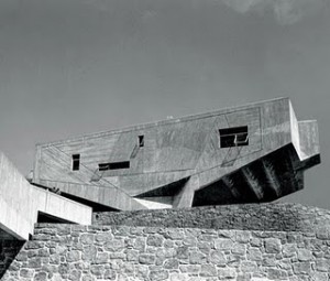 Il Begrisch Hall progettato da Marcel Breuer.