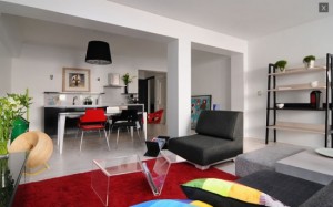 Glass-Table-Red-Living-Room-Rugs-550x343