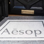 Ilse Crawford firma il primo negozio Aesop di Londra