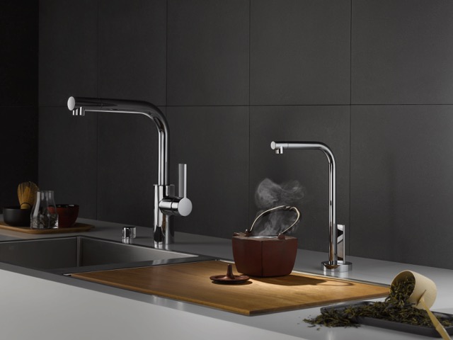 01_Dornbracht_WaterDispenser_Elio