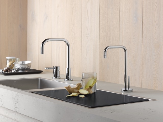 02_Dornbracht_WaterDispenser_Meta.02