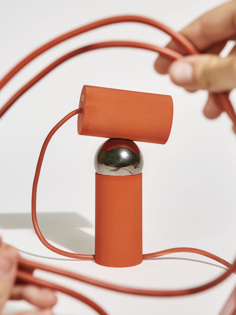 Lampada Bilboquet di Philippe Malouin per Flos